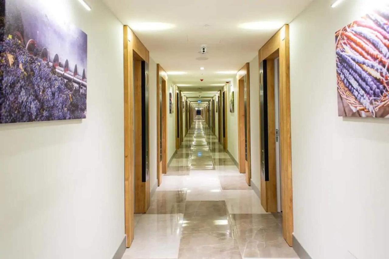 Sea view apart-hotel ORBI TWIN TOWERS 1413 Batumi Exterior foto